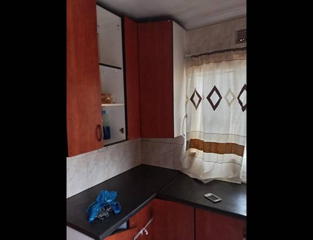 3 BEDROOM HOUSE FOR SALE IN PROTEA NORTH